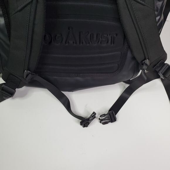Skog Å Kust BackSak Heavy Duty Waterproof Backpack - Gear Bag 35 Liter Black - Picture 9 of 16